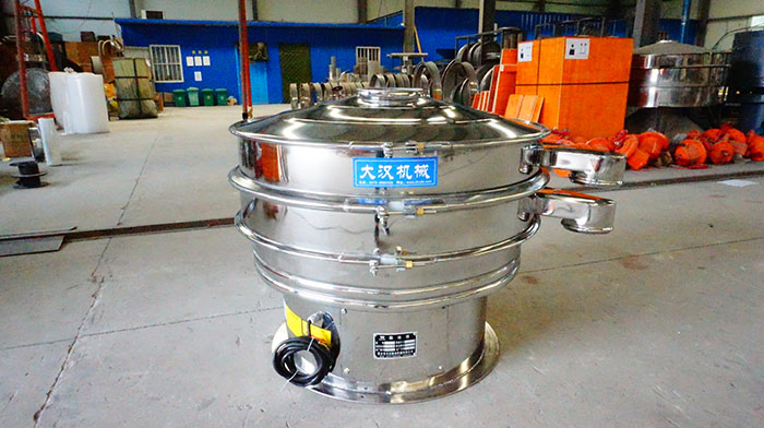 藕粉振動(dòng)篩適用于很多種不同的行業(yè)，對于物料多的篩分適用還是比較廣泛的。